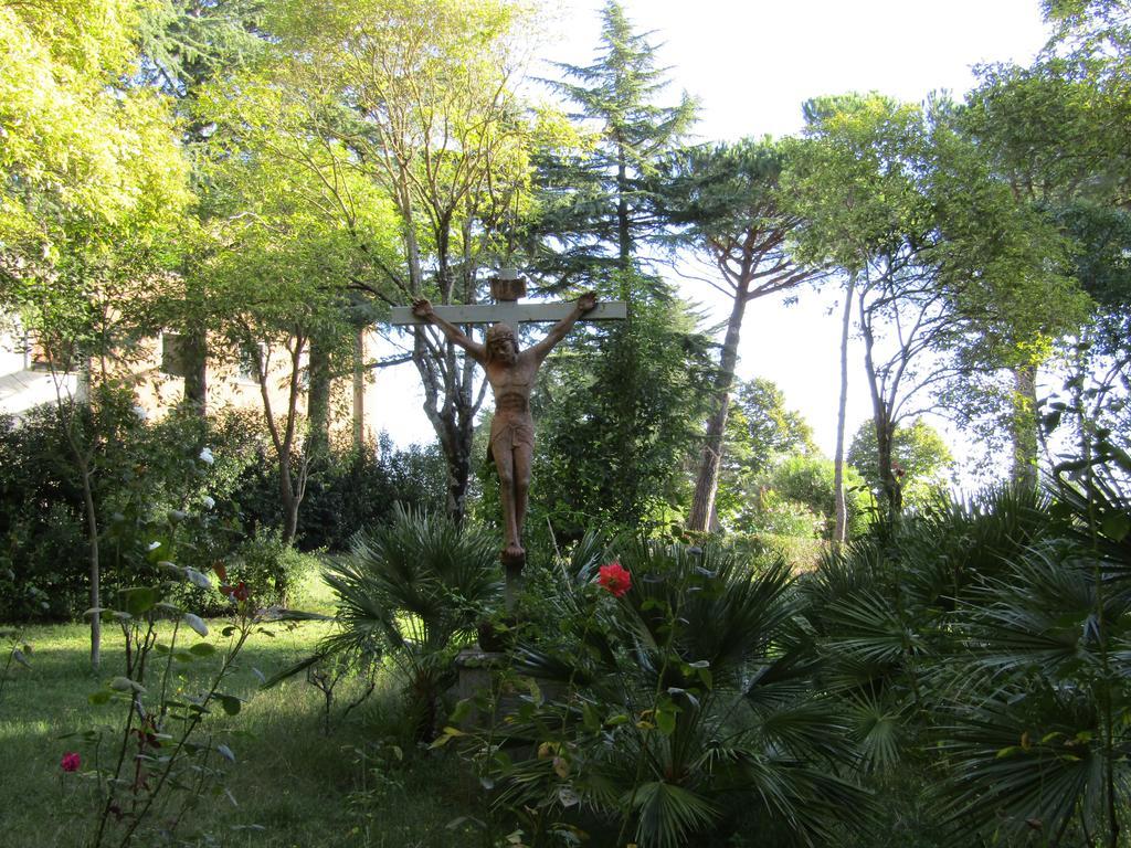 Hotel Monastero San Vincenzo - Casa Per Ferie Bassano Romano Exterior foto